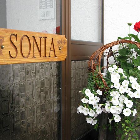 Appartements Pension Sonia Funes  Exterior foto