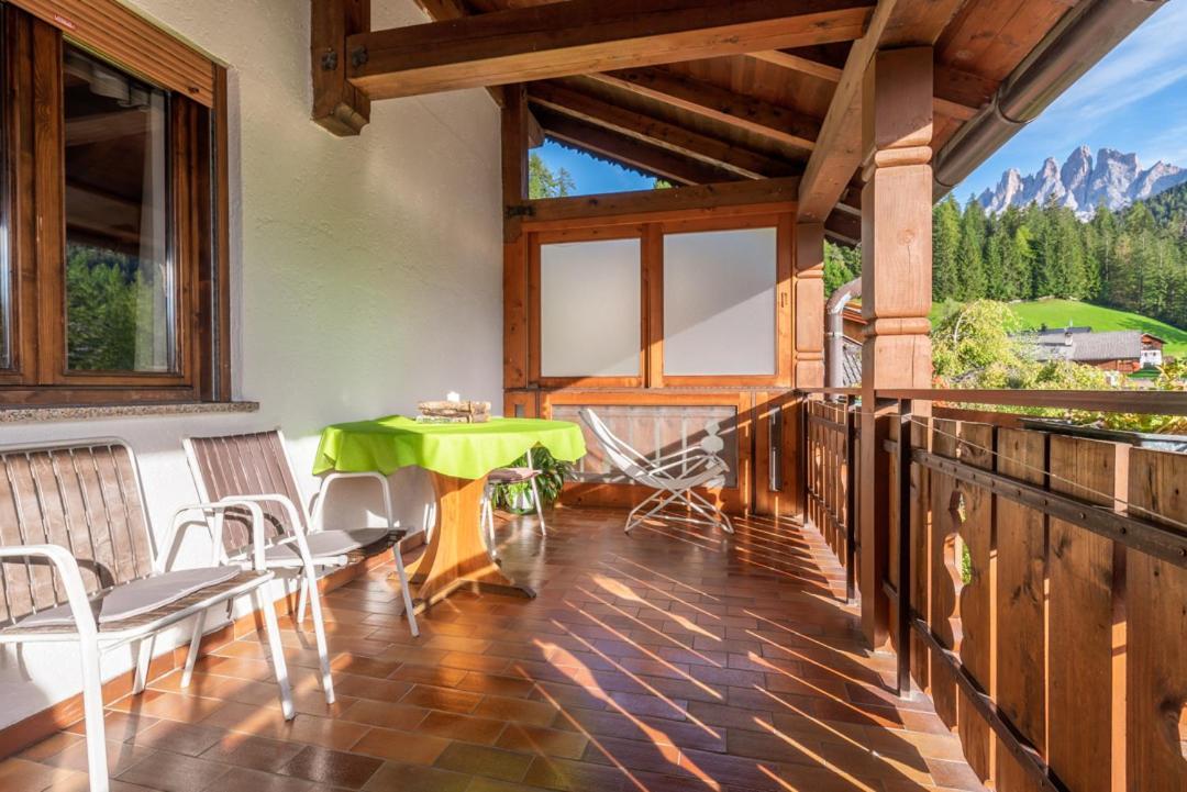 Appartements Pension Sonia Funes  Exterior foto
