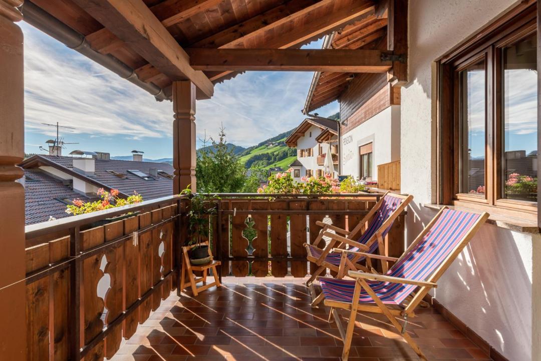 Appartements Pension Sonia Funes  Exterior foto